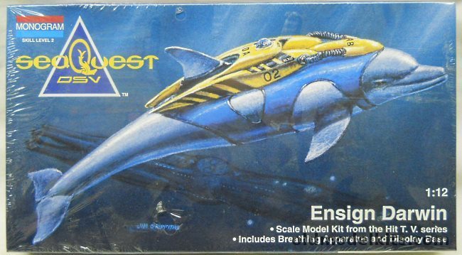 Monogram 1/12 SeaQuest Ensign Darwin from the TV Series, 3603 plastic model kit